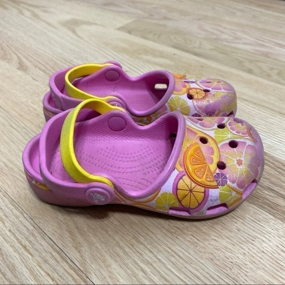 Crocs Oranges Fruit Print Sandals Sz 9 Toddler